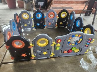 Baby play fence