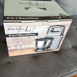 STAND MIXER NEW