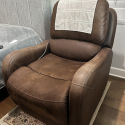 Super Comfy Power Recliner Chair 