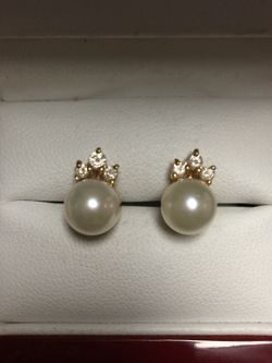 14K Yellow Gold Pearl Earrings with Diamonds