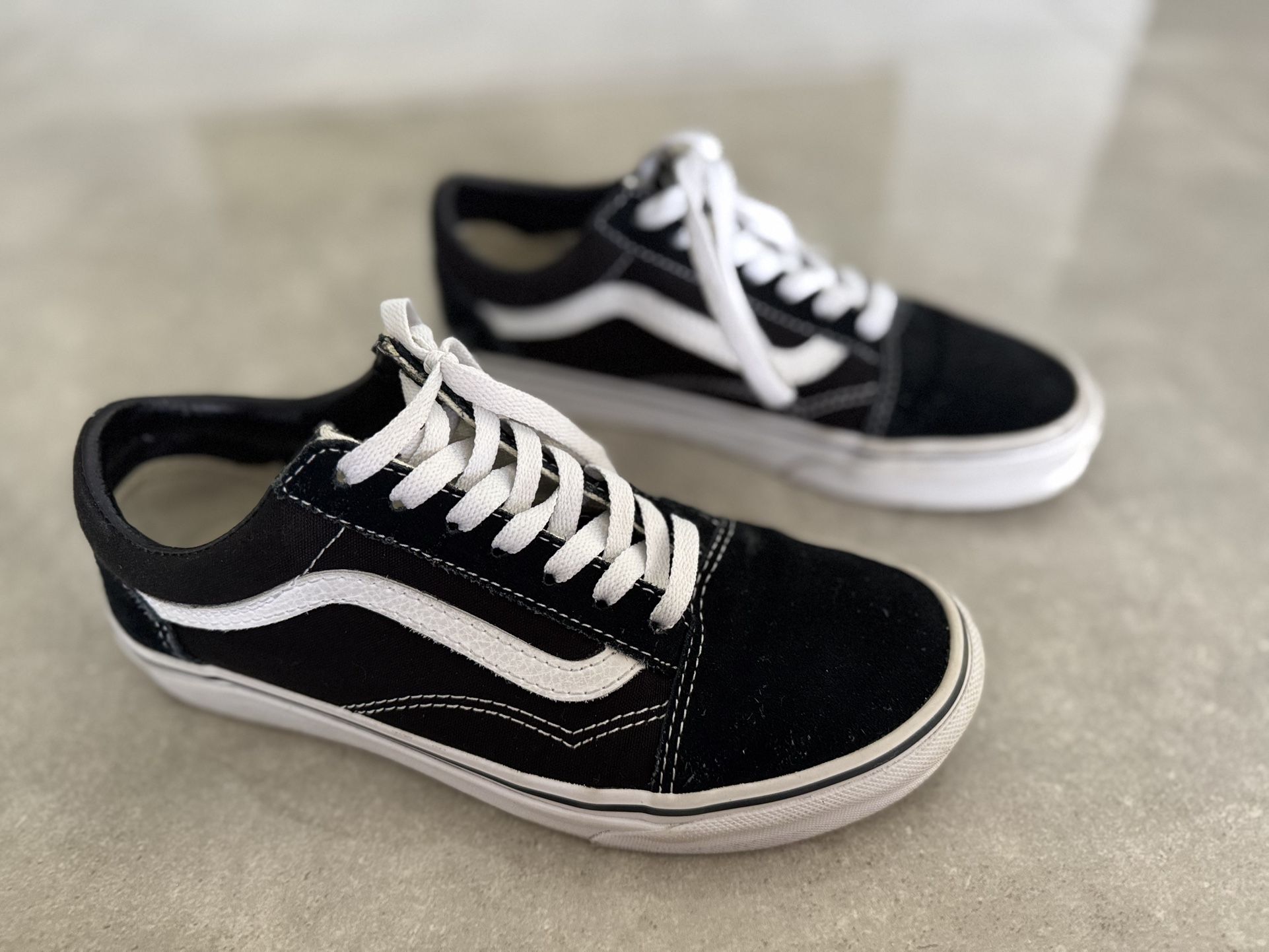 Vans Shoes Size 6 Men / 7.5 Women
