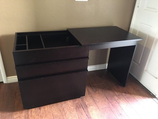 Crate And Barrel Convertible Desk For Sale In Henderson Nv Offerup