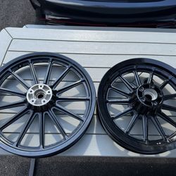 Harley Davidson 13 Spoke Mags 