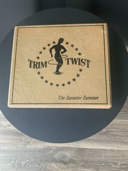 Trim. Twist Board.  Hardy. Great Condition. Well Made.  $18