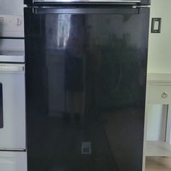 Whirlpool Refrigerator 