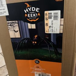 Hyde & Eek! LED Sound & Motion Activated 65” Spider – NEW IN BOX – 