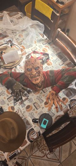 Nightmare On Elm Street Tomb Walker