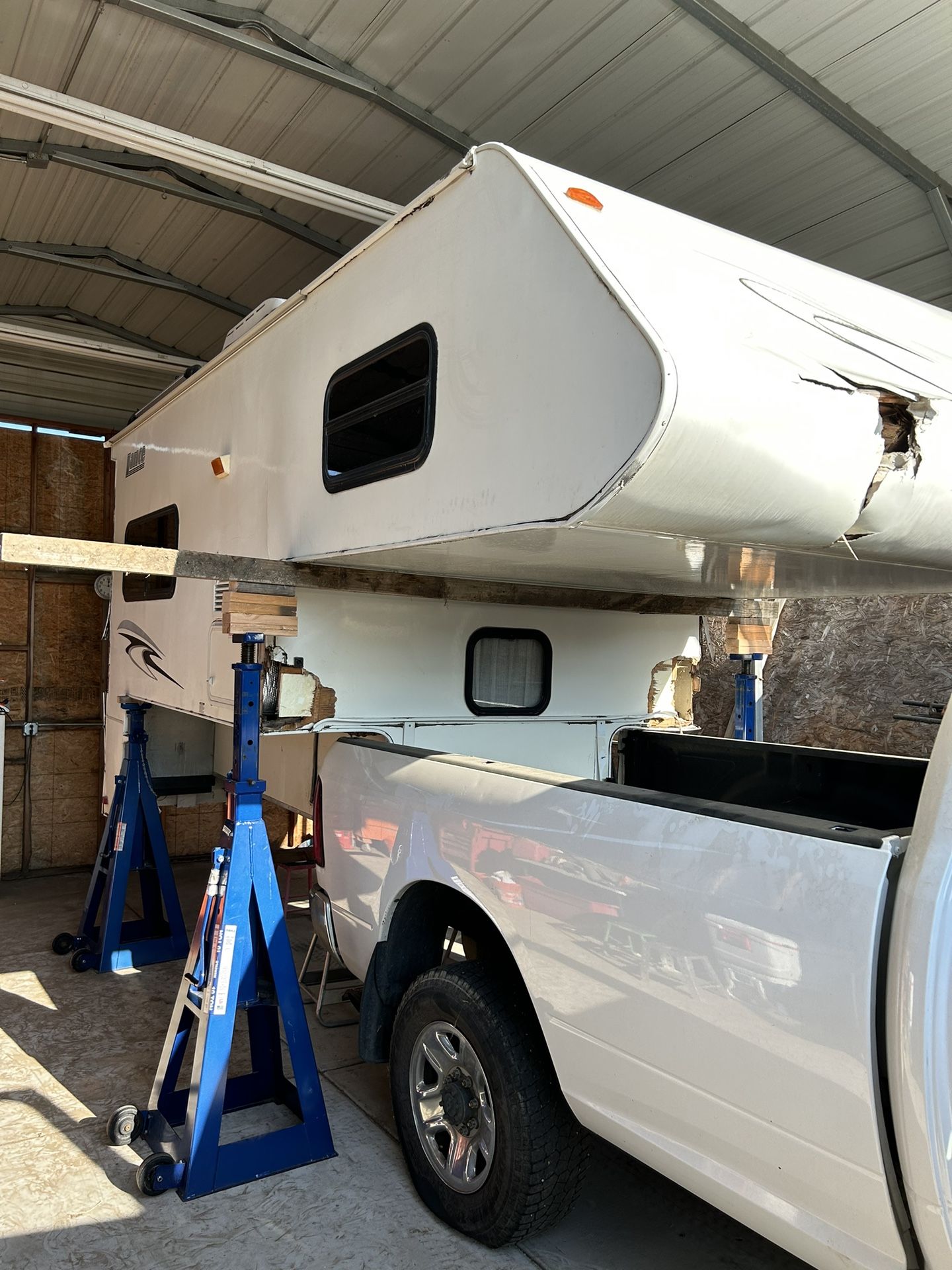 Lance 915 Camper for Sale in Upland, CA - OfferUp