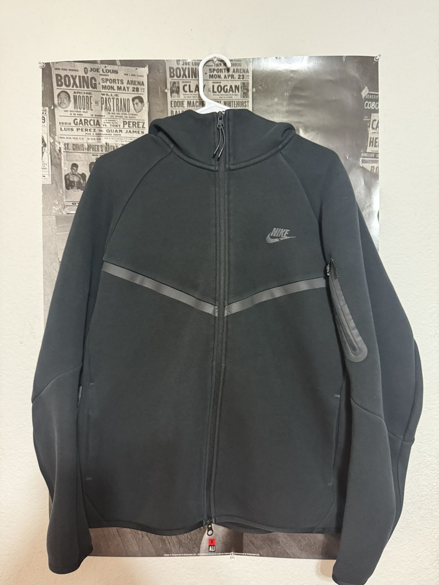 Nike Tech