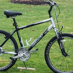 GIANT SEDONA - SPORT COMFORT BIKE - LARGE FRAME - DEORE COMPONENTS  - TUNED - READY TO GO