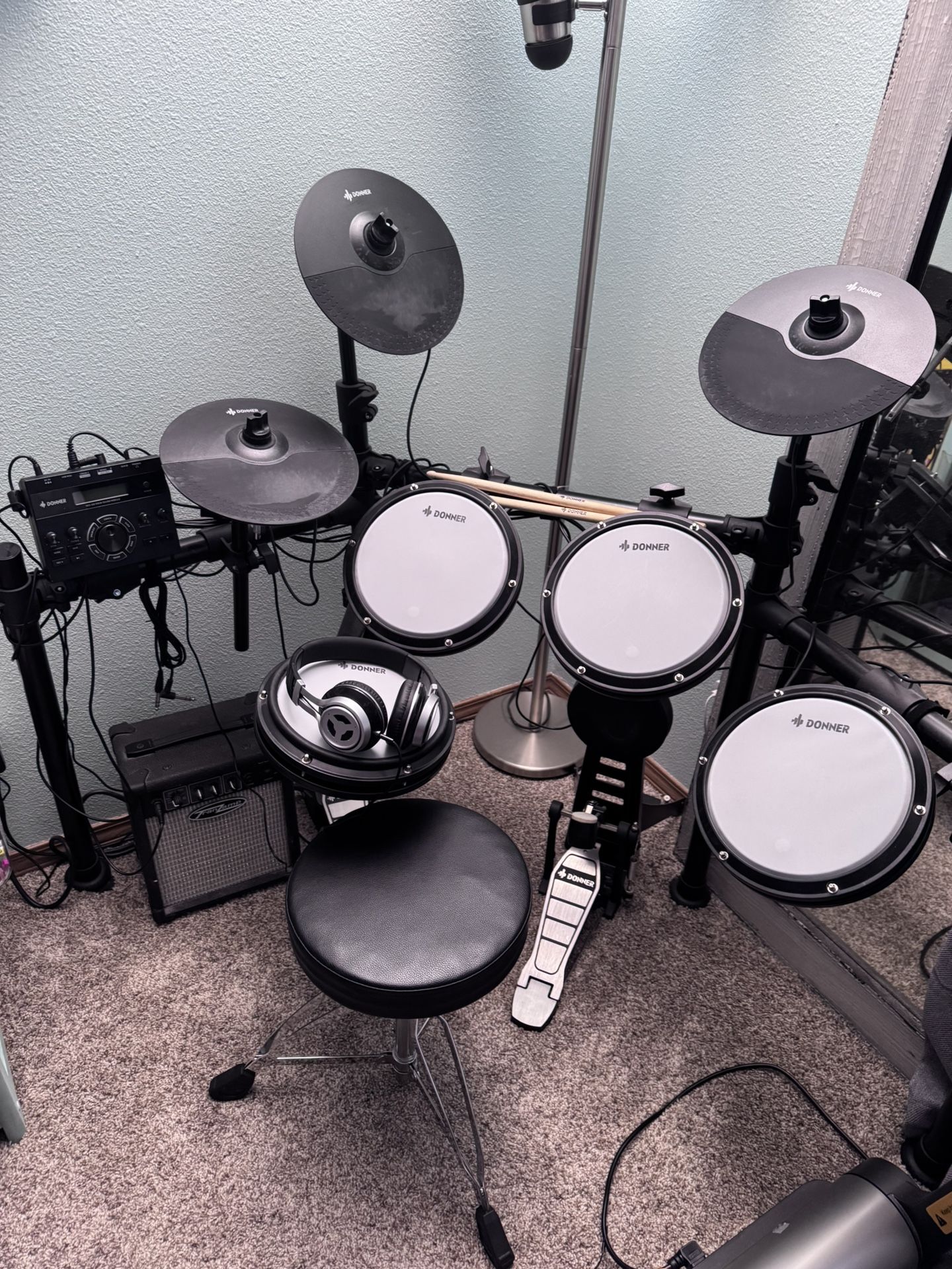 Donner DED-200X Electric Drum Set With Amp