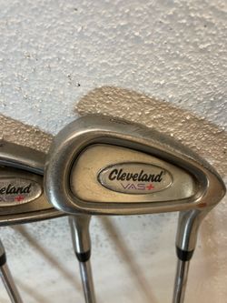 Cleveland golf iron set