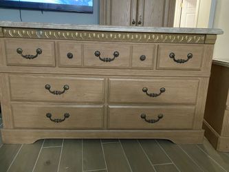 3 Piece Vintage Furniture Dressser / Drawer / Nightstand