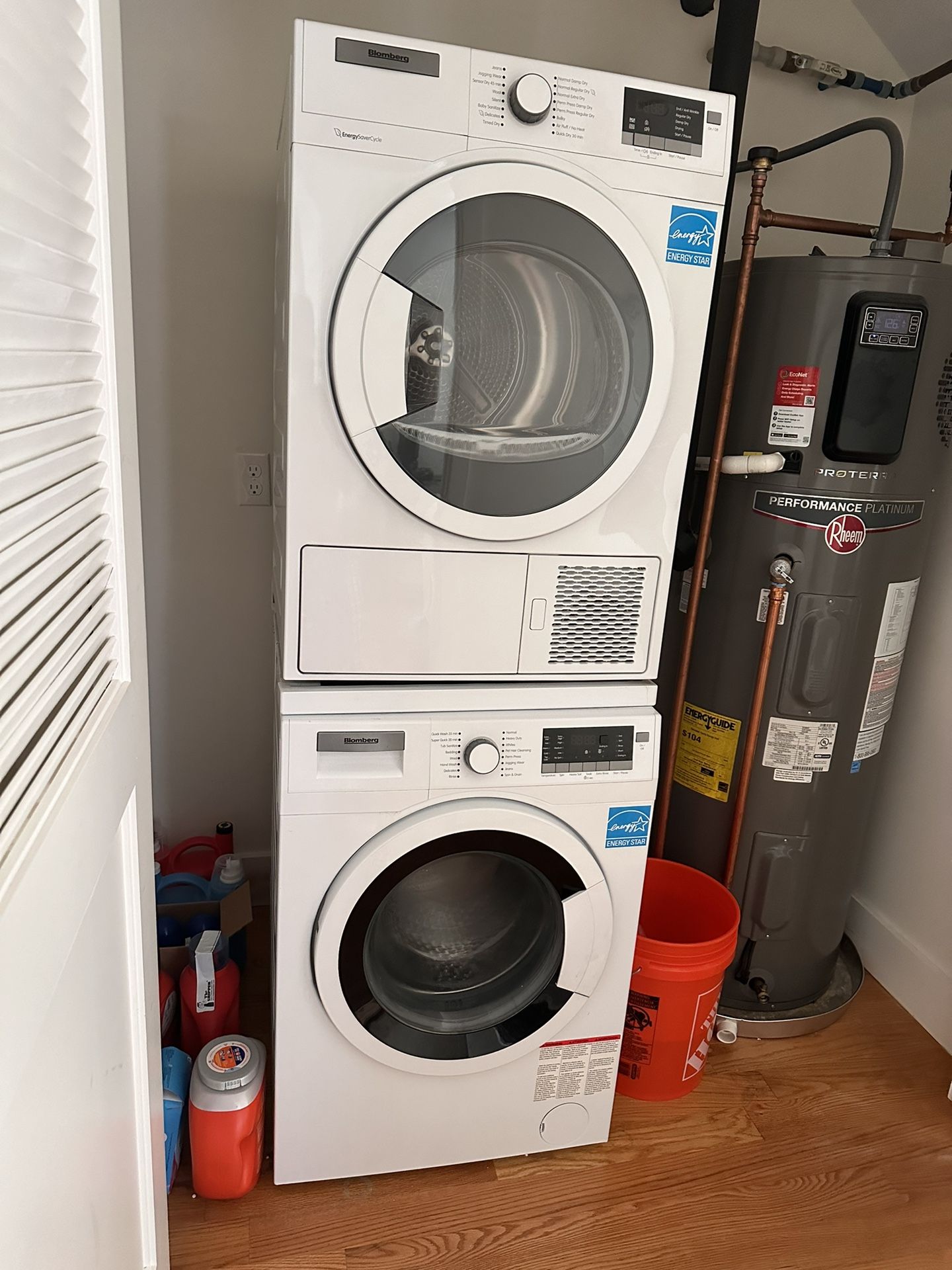 Bloomberg Electric Washer And Dryer