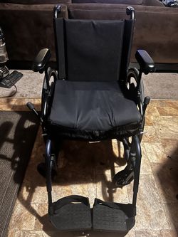 KI Catalyst 4 Wheelchair