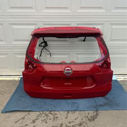 Nissan Rogue Lift Gate Shell