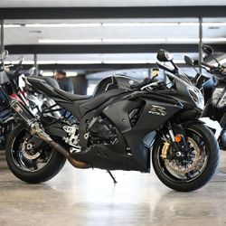 2011 SUZUKI GSXR1000