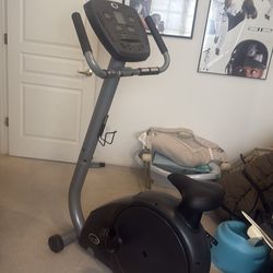 Exercise Bike, Stationary Bicycle, Horizon Fitness Elite 3.1B