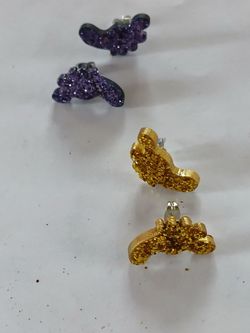 Two pairs of hang ten feet earrings
