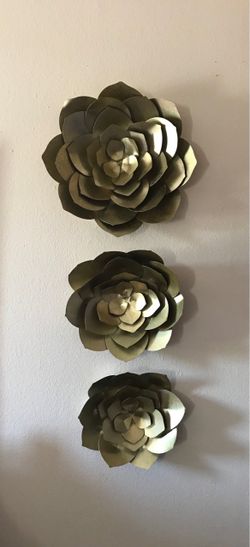 Gold Flower Wall Metal Decor