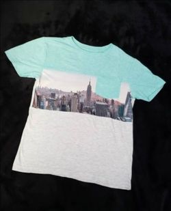 ✅ Boys NYC Graphic T-Shirt• Aqua/Gray• Size S• Great Condition• $7firm