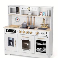 Brand new in box 📦 Toddler play Kitchen!