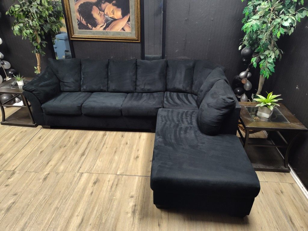 BIG DEAL!!! 2 PIECE ASHLEY SECTIONAL BLACK ONLY $499 DELIVERY AVAILABLE