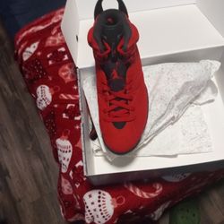 Brand New In The Box Size 9 Retro 6