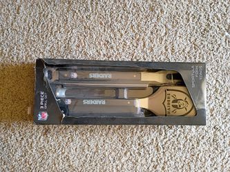 NFL Raiders 3-Piece BBQ Grill Tool Set