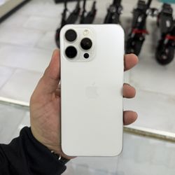 iPhone 16 Pro Max Unlocked 256GB! Finance For $50 Down Payment!!