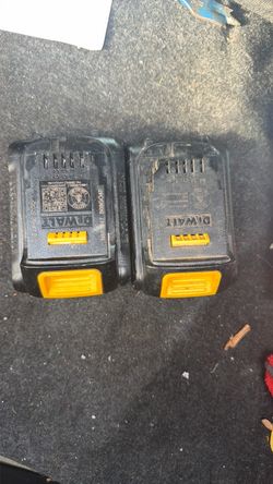 2 pack battery dewalt 20v with charger