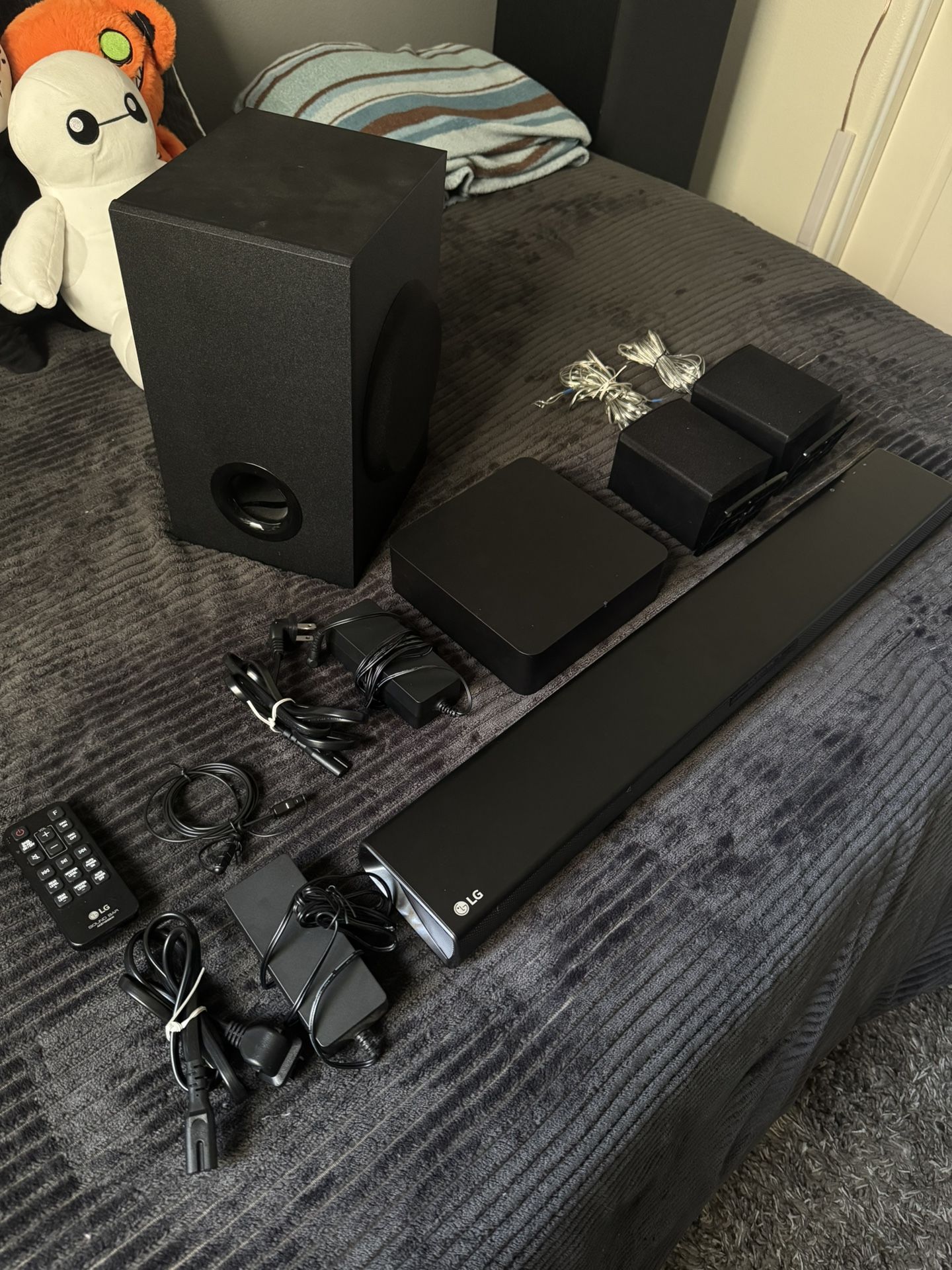 LG Surround Sound System 2.1 Channels