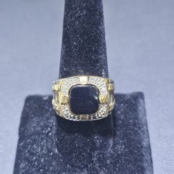 10kt YG Black Onyx Ring With Small Diamond Chips. (C-4) SIZE 9.5 ASK FOR RYAN. #(contact info removed)93