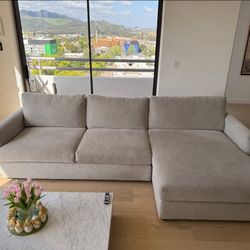 Bassett Allure Track Arm Chaise Sectional Sofa - Smoke Gray