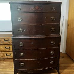 Mahogany Wood Dresser 