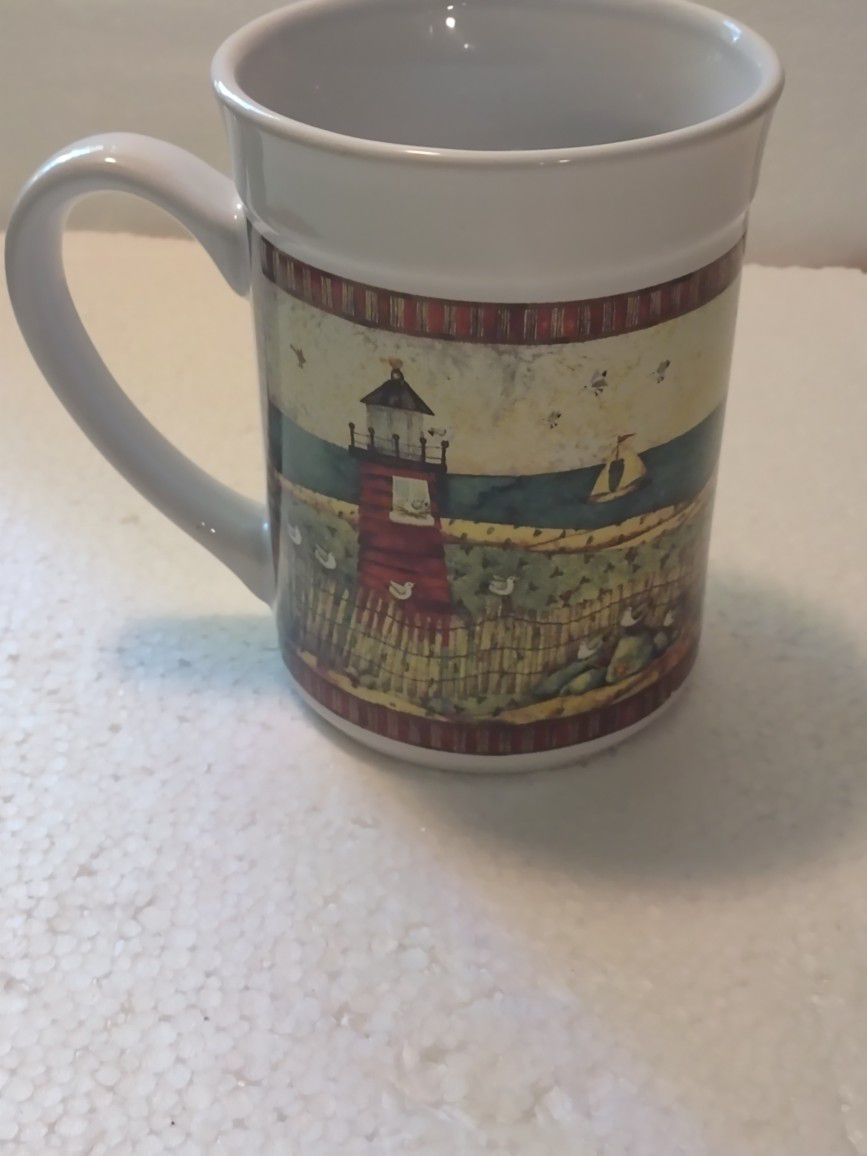 Beautiful Gibson Lighthouse Mug