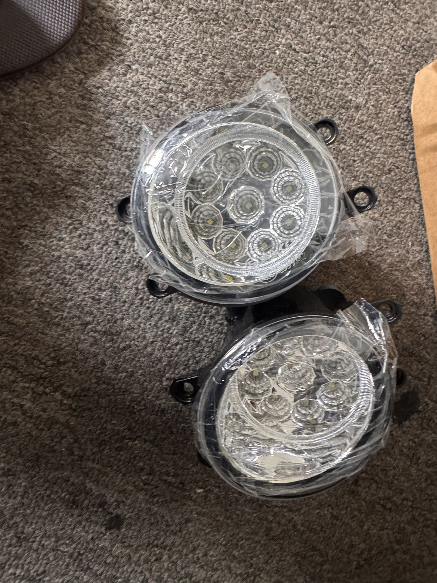 Fog lights For Prius 2010. 2011 New Ready To Install