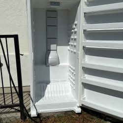 Whirlpool Standup Freezer 