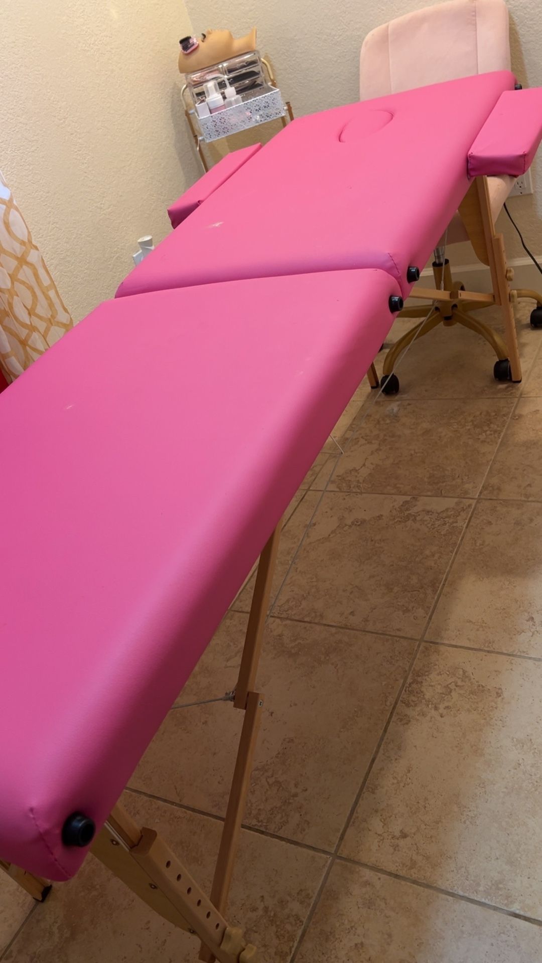 Lash Bed