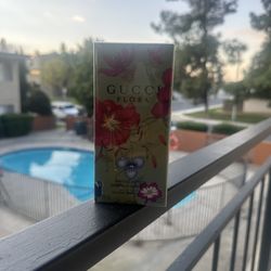 Gucci flora limited edition emerald gardenia