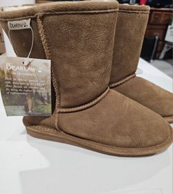 Girls Bearpaw Boots Size 4