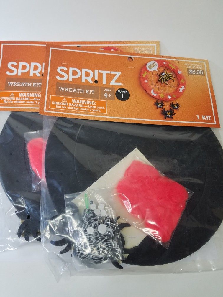 Halloween Wreath Craft Kits (Read Description)