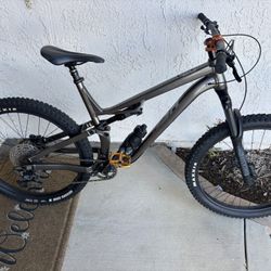 Salsa Deore Mountain Bike