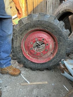 Bobcat Tire