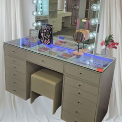 Vanity Makeup Table (Brand New)