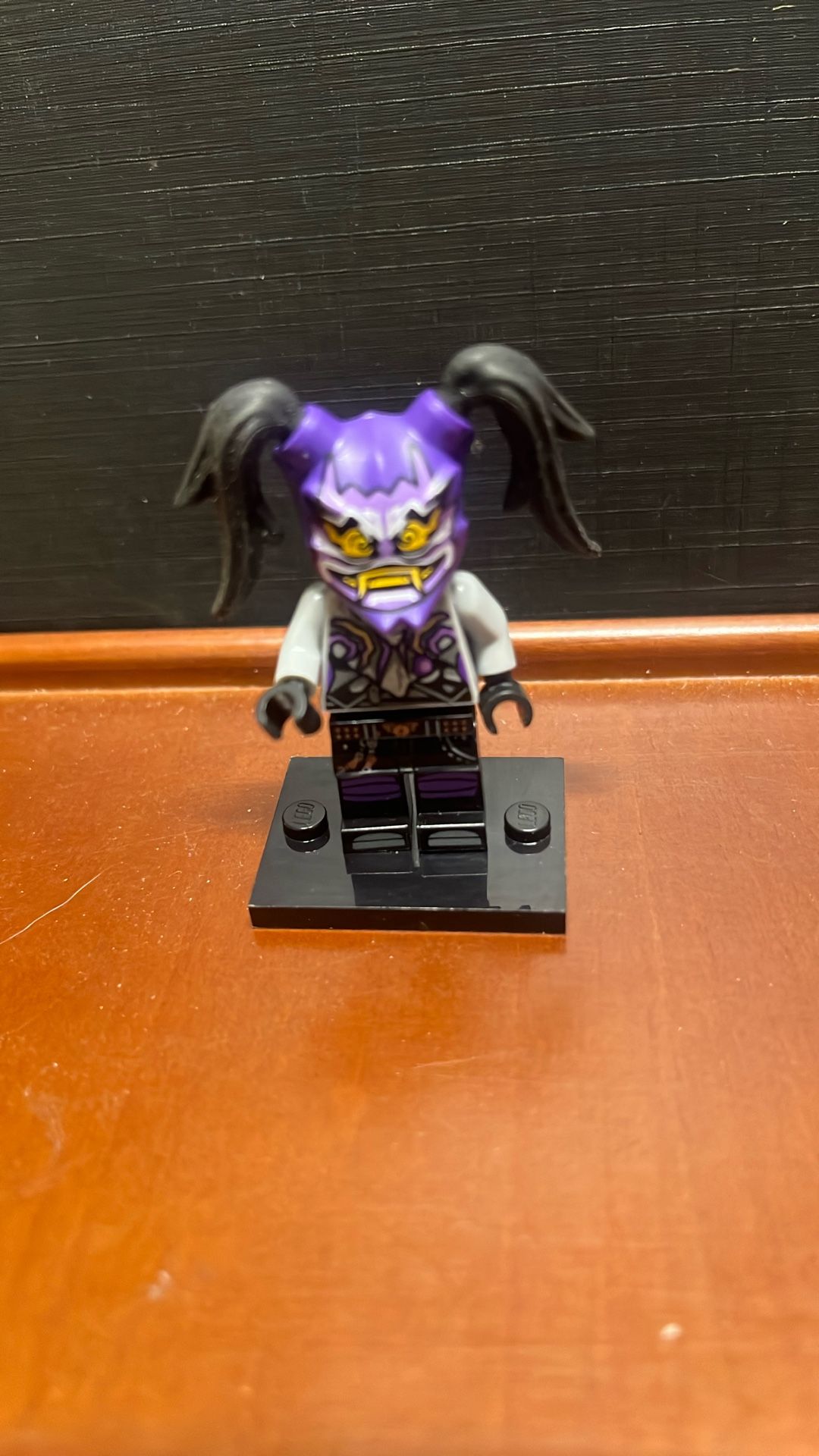 Lego Ninjago - Ultra Violet (Oni Mask of Hatred) Minifigure 