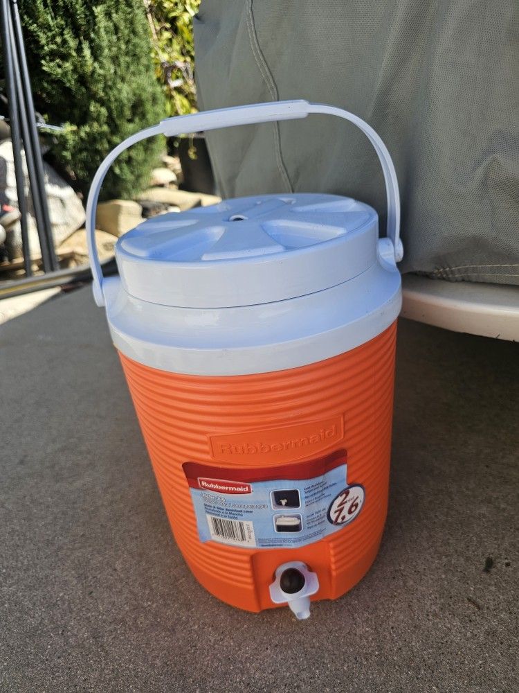 2 Gallon Water Cooler Like New