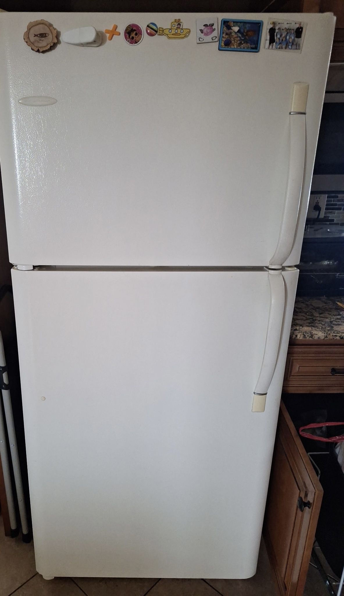 Refrigerator 