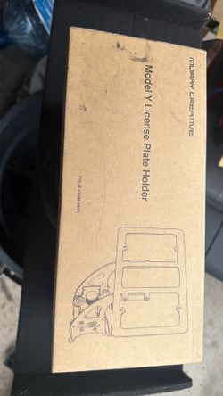 Free model y