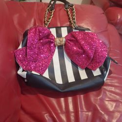 Betsy Johnson Black And White Bow Purse 